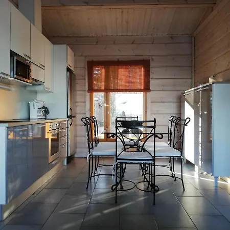 Ronnas Seaside Holiday home *